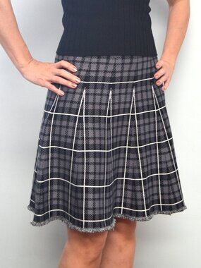 Max Studio Gray & Black Plaid A-Line Skirt | Women’s M/L | Flared Knit Skirt